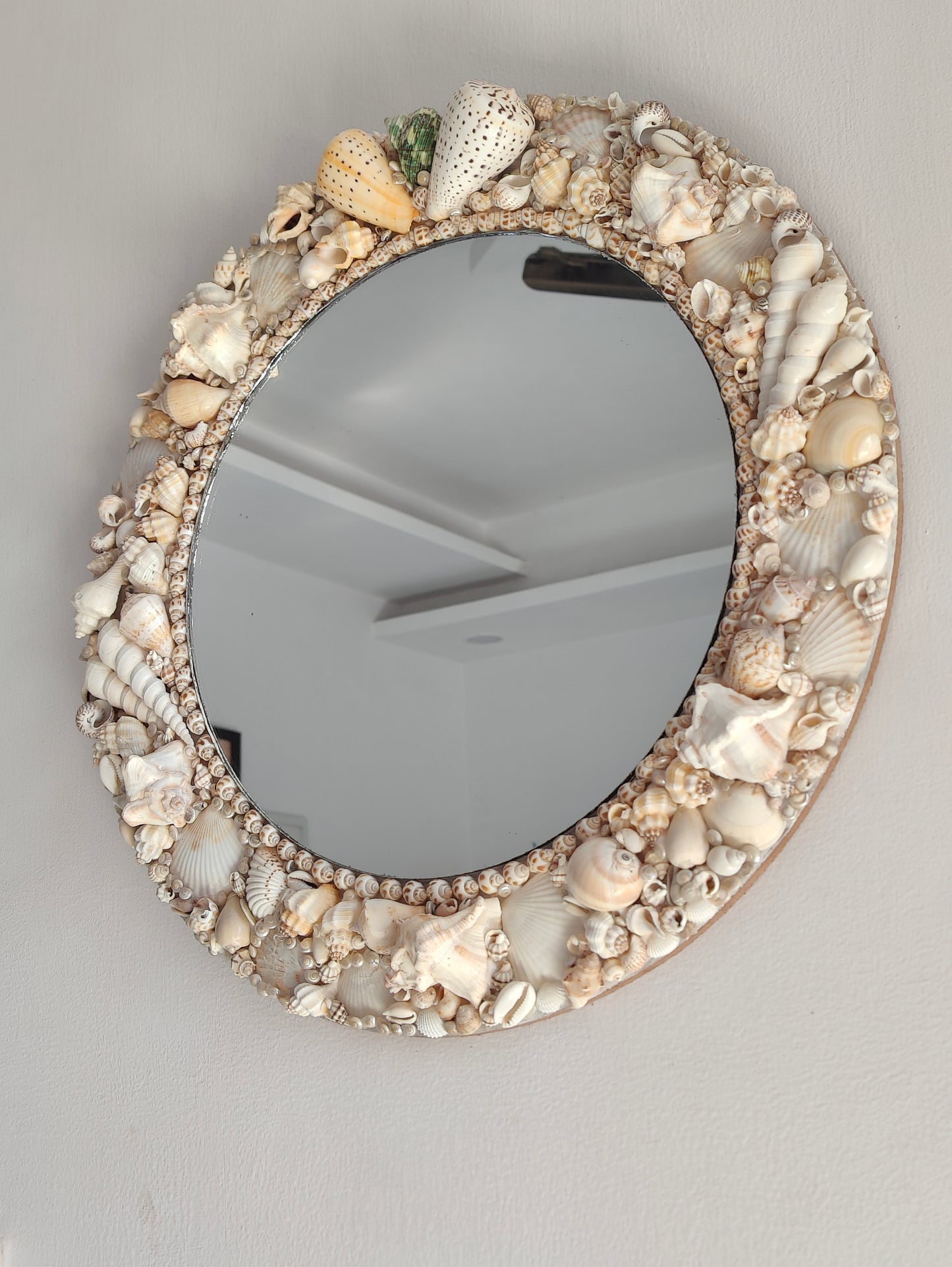 Handcrafted Seashell Round Mirror – Coastal Nautical Wall Décor 17inch