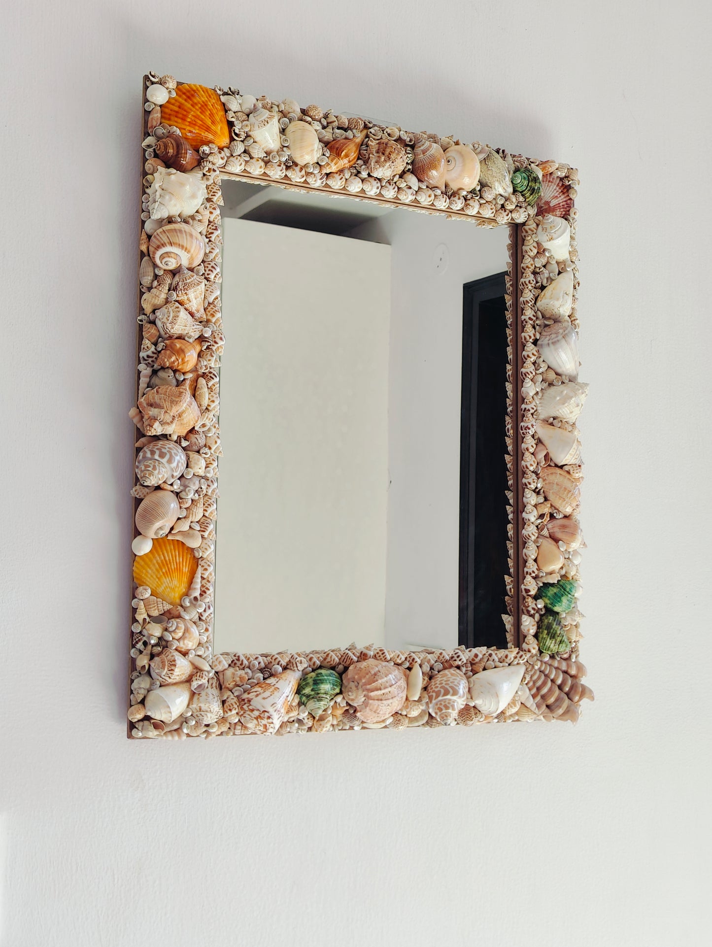 Handcrafted Square Seashell Mirror – Coastal Beach-Inspired Wall Décor 15x19Inch
