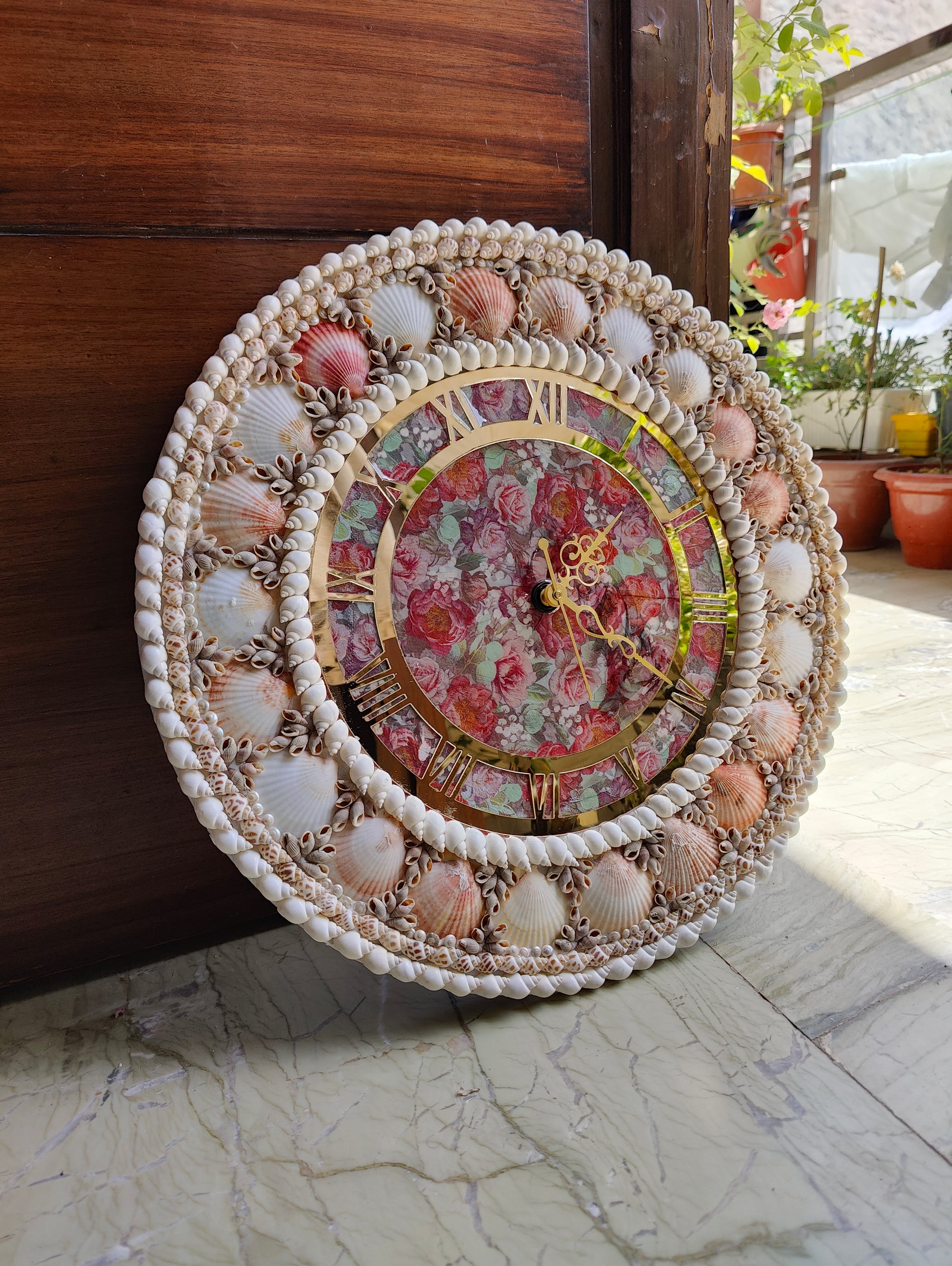 Handcrafted Seashell Wall Clock – Elegant Ocean-Themed Home Decor 19inch - Shellkrafts