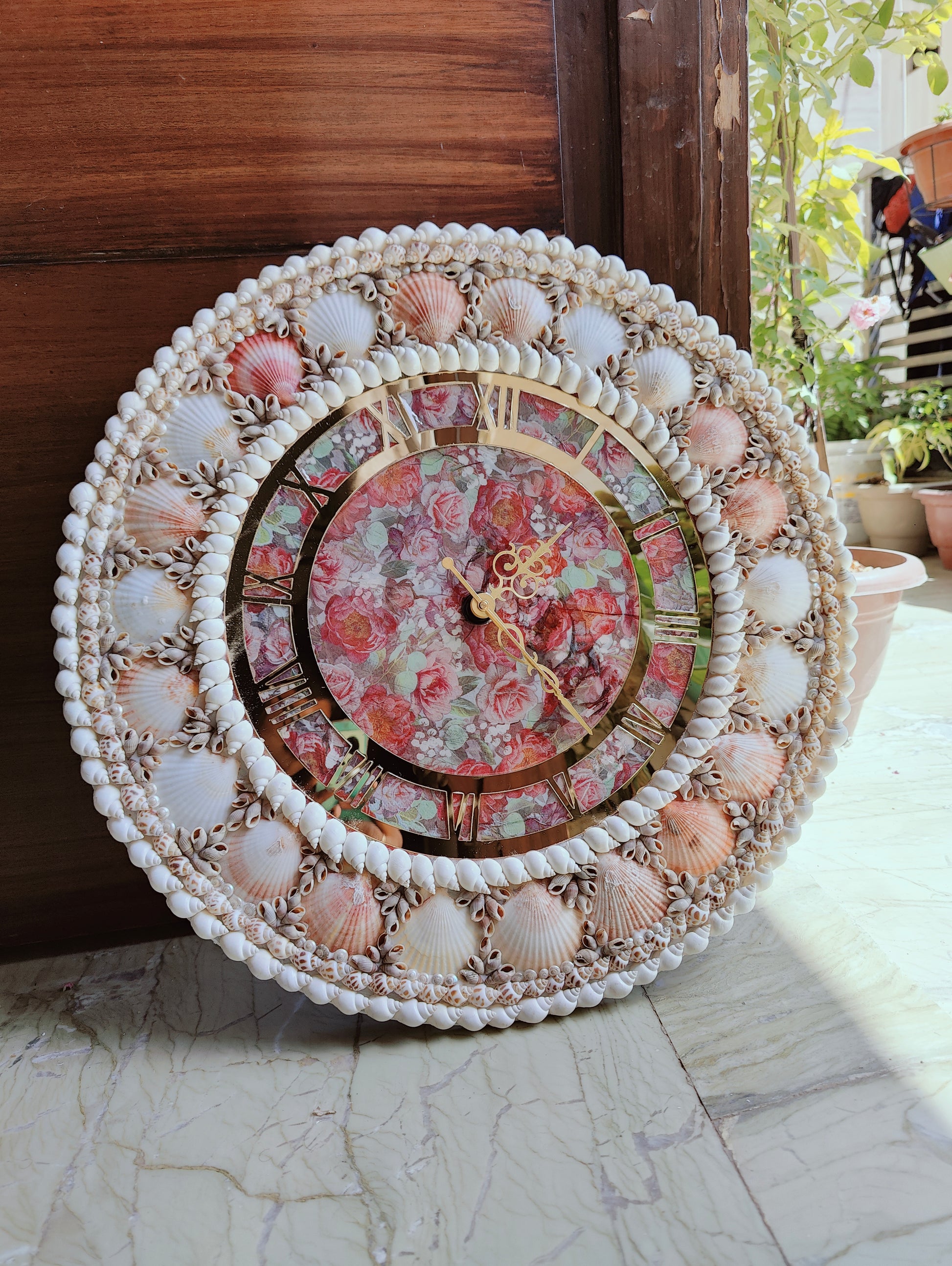 Handcrafted Seashell Wall Clock – Elegant Ocean-Themed Home Decor 19inch - Shellkrafts