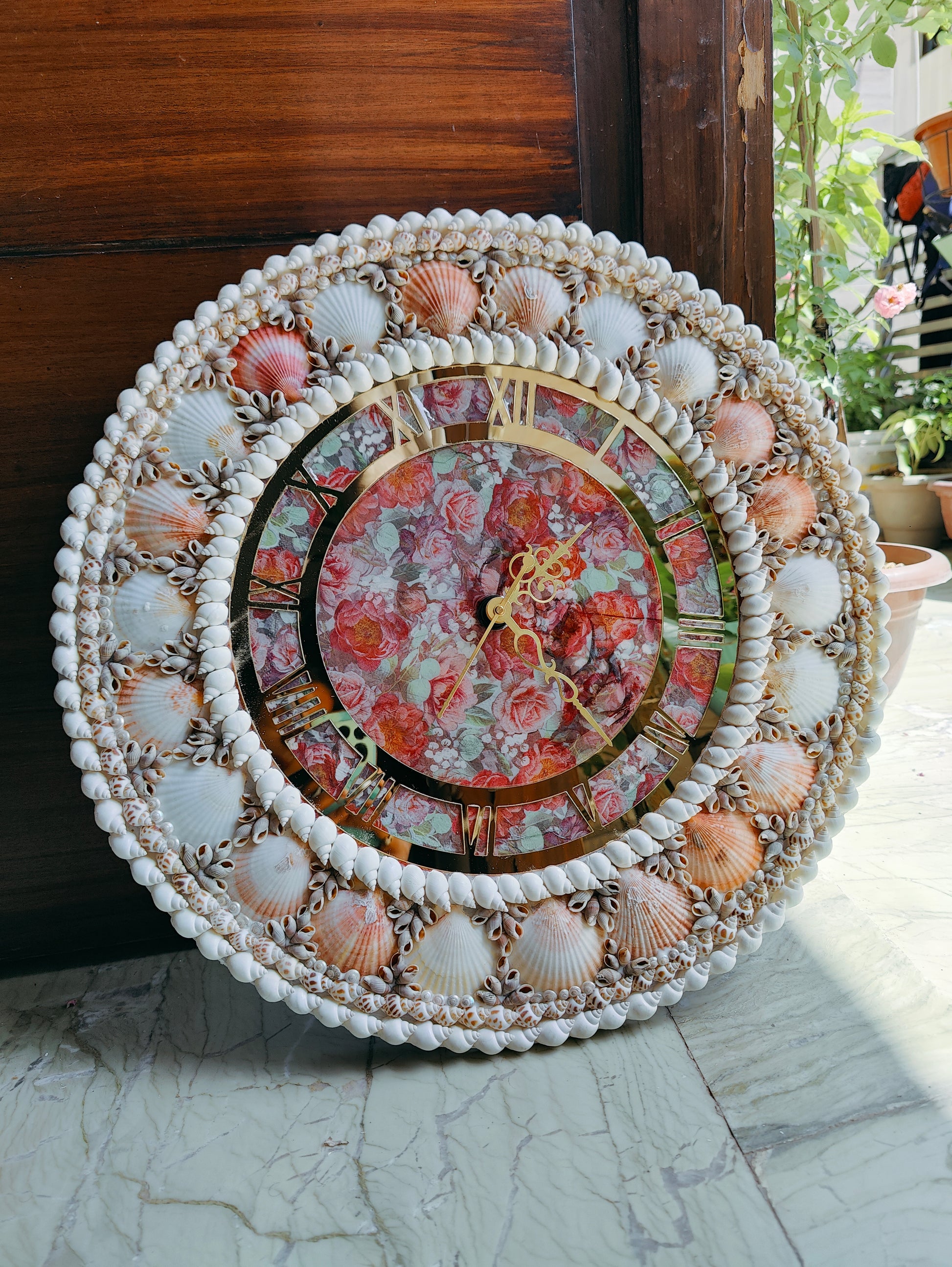 Handcrafted Seashell Wall Clock – Elegant Ocean-Themed Home Decor 19inch - Shellkrafts