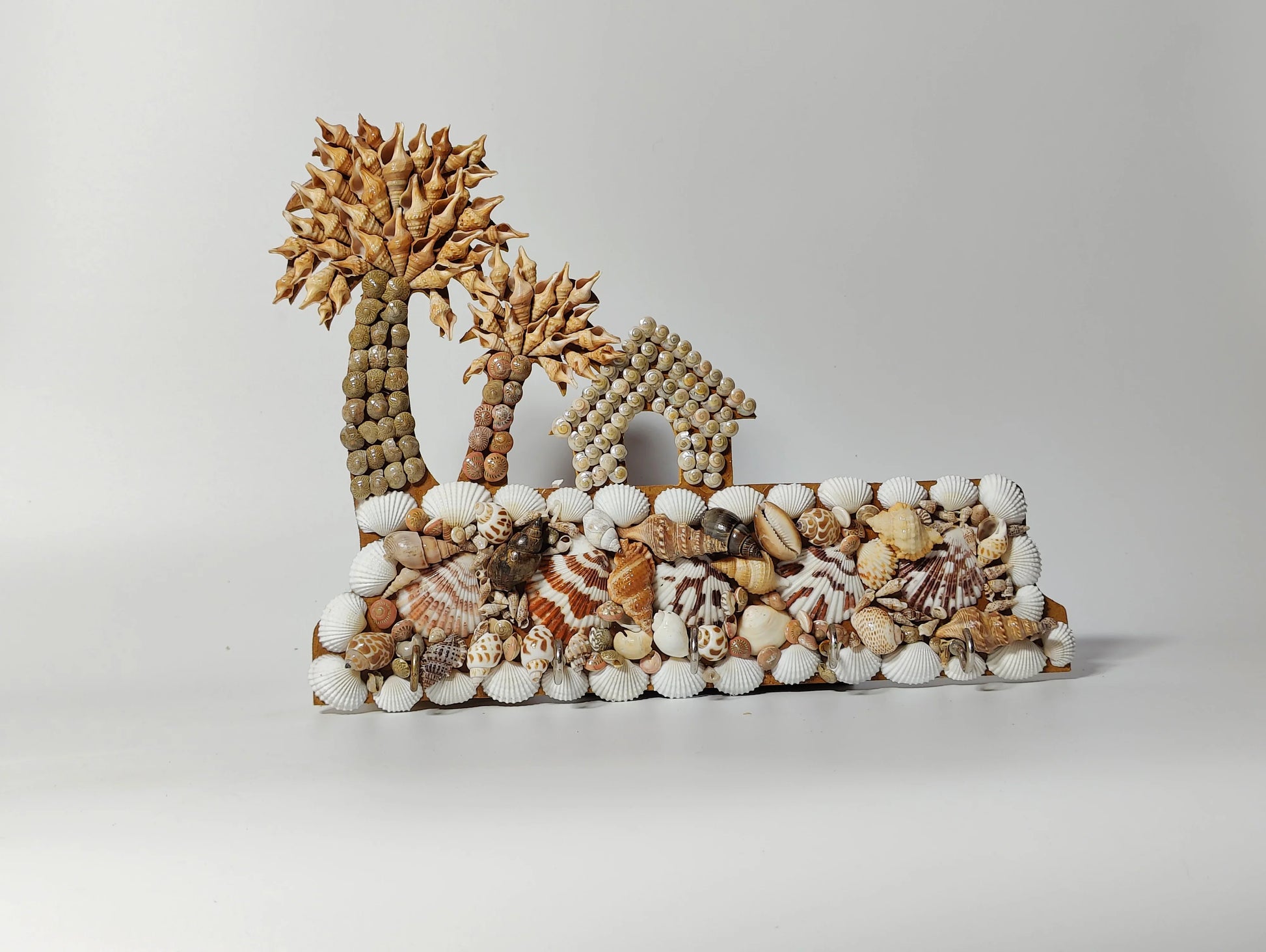 Shellkrafts Sea shell Tree house key hanger 5 Hooks - Shellkrafts