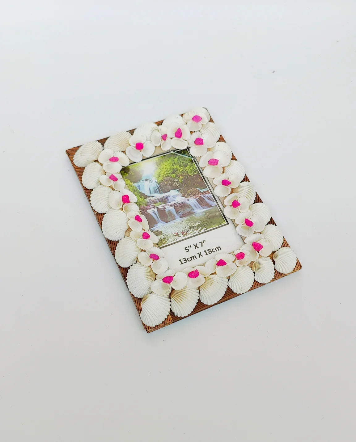 Shellkrafts Sea shell Photo frame 7x9 inch - Shellkrafts