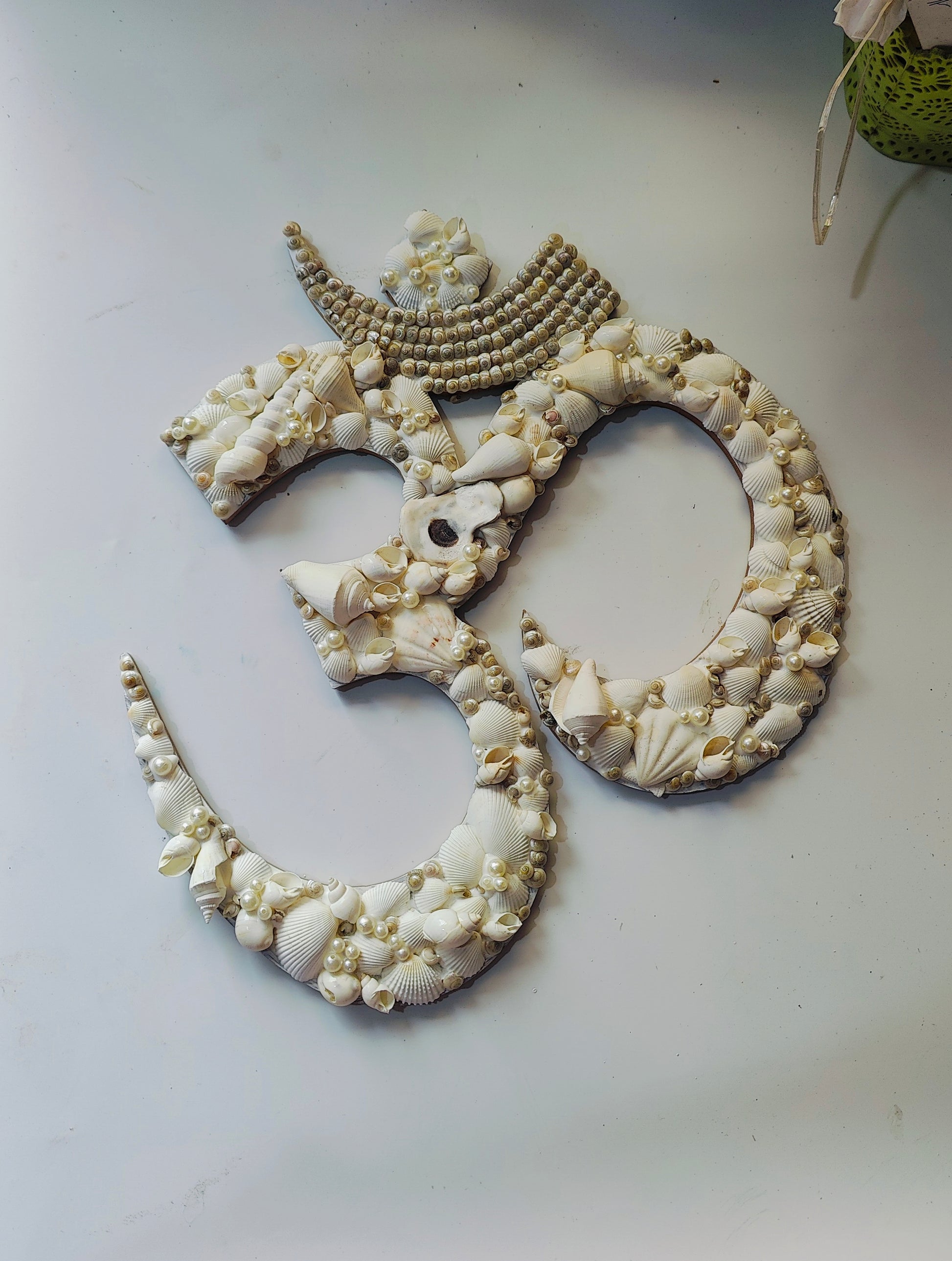 Handcrafted Seashell Om (ॐ) Wall Art – Spiritual & Decorative Piece - Shellkrafts