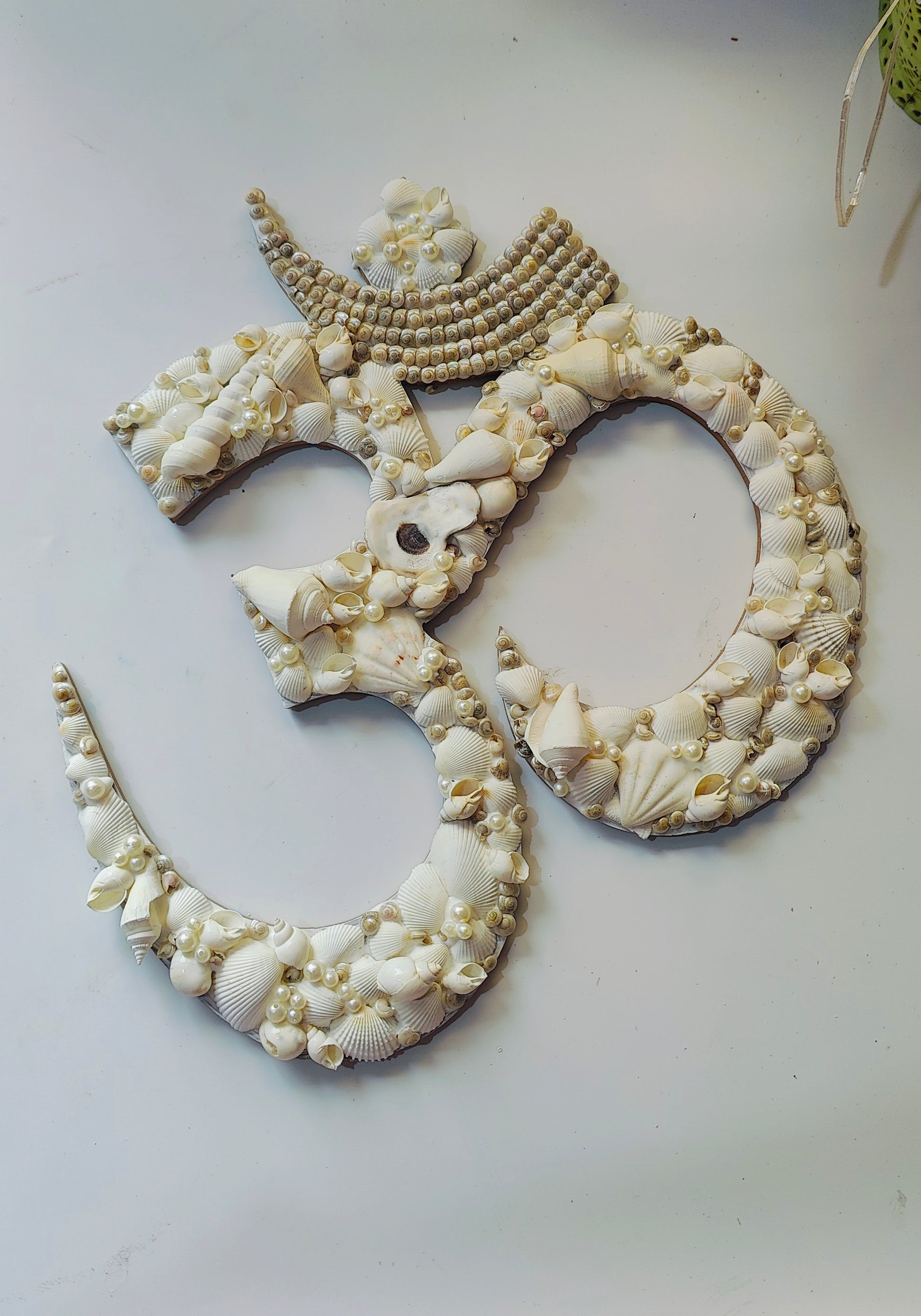 Handcrafted Seashell Om (ॐ) Wall Art – Spiritual & Decorative Piece - Shellkrafts