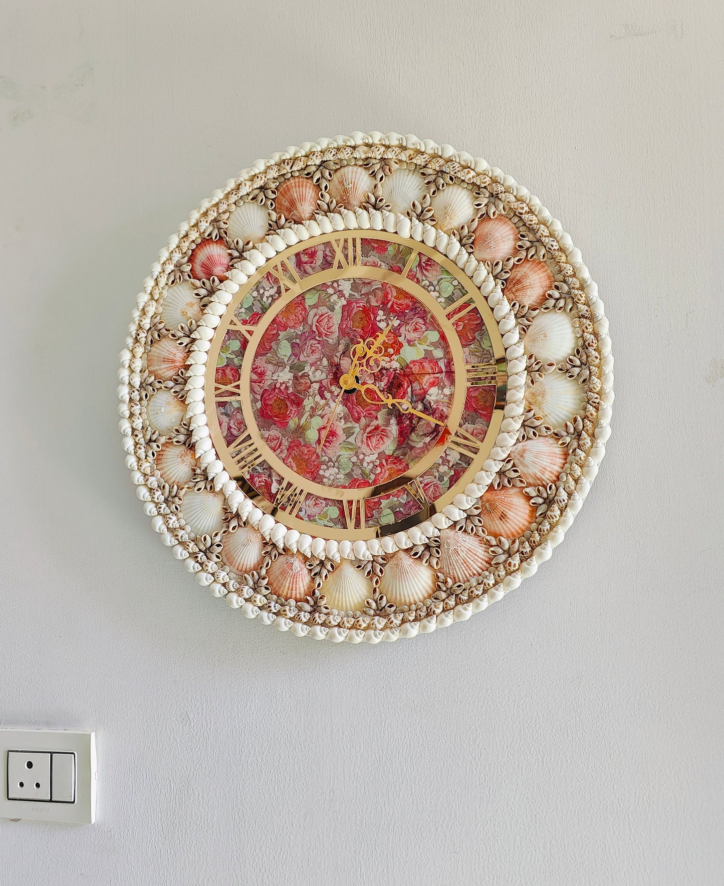 Handcrafted Seashell Wall Clock – Elegant Ocean-Themed Home Decor 19inch - Shellkrafts