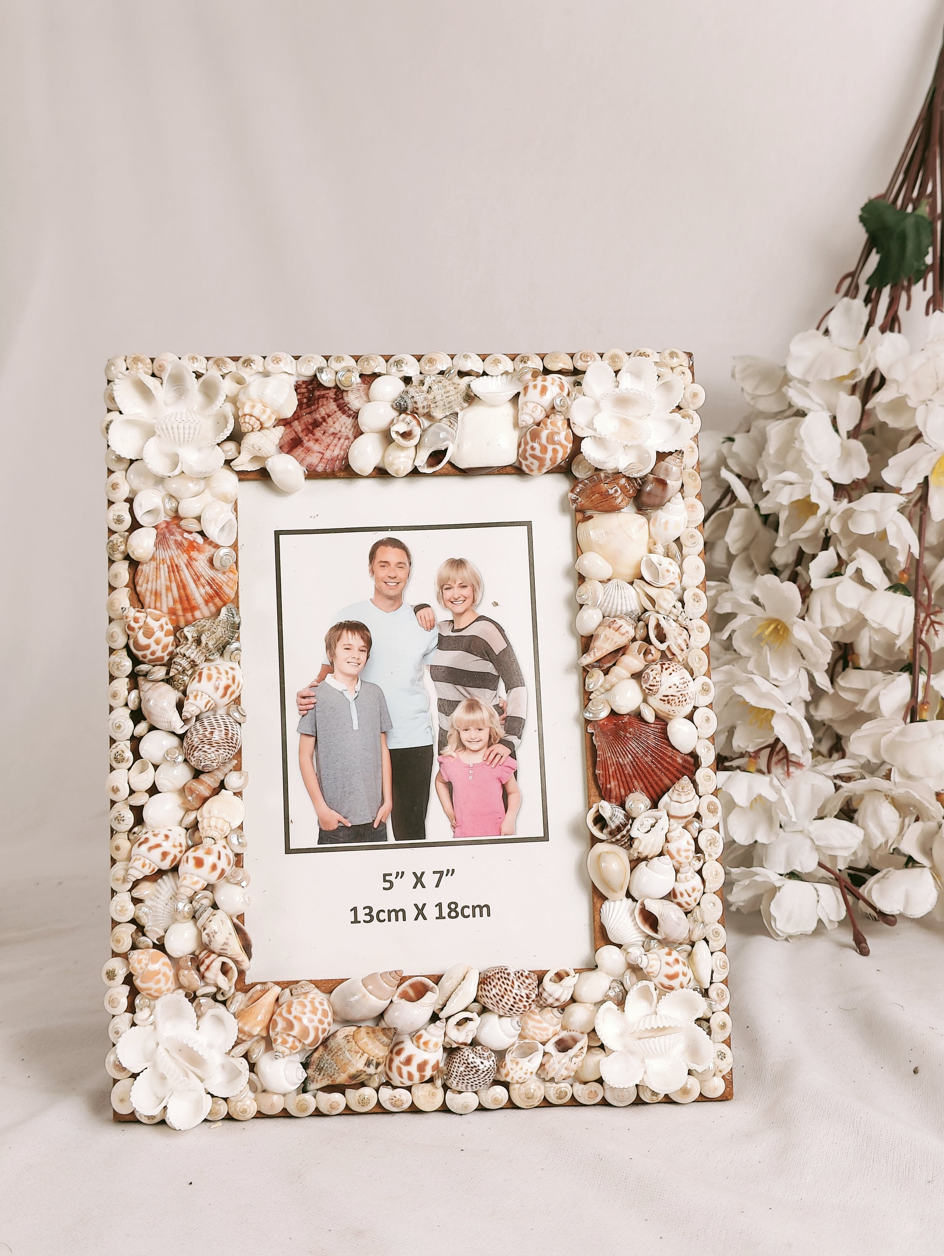 Shea Shell Photo Frame Coastal Charm Sea Shell Photo Frame β Handcrafted Beach DΓ©cor for Your ...
