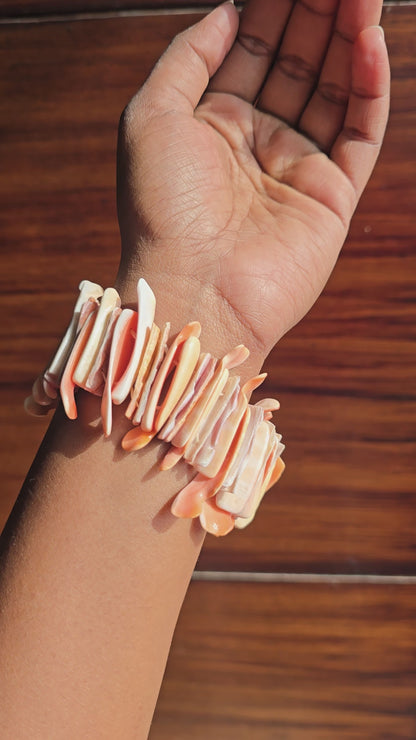 Island Vibes Natural Shell Bracelet